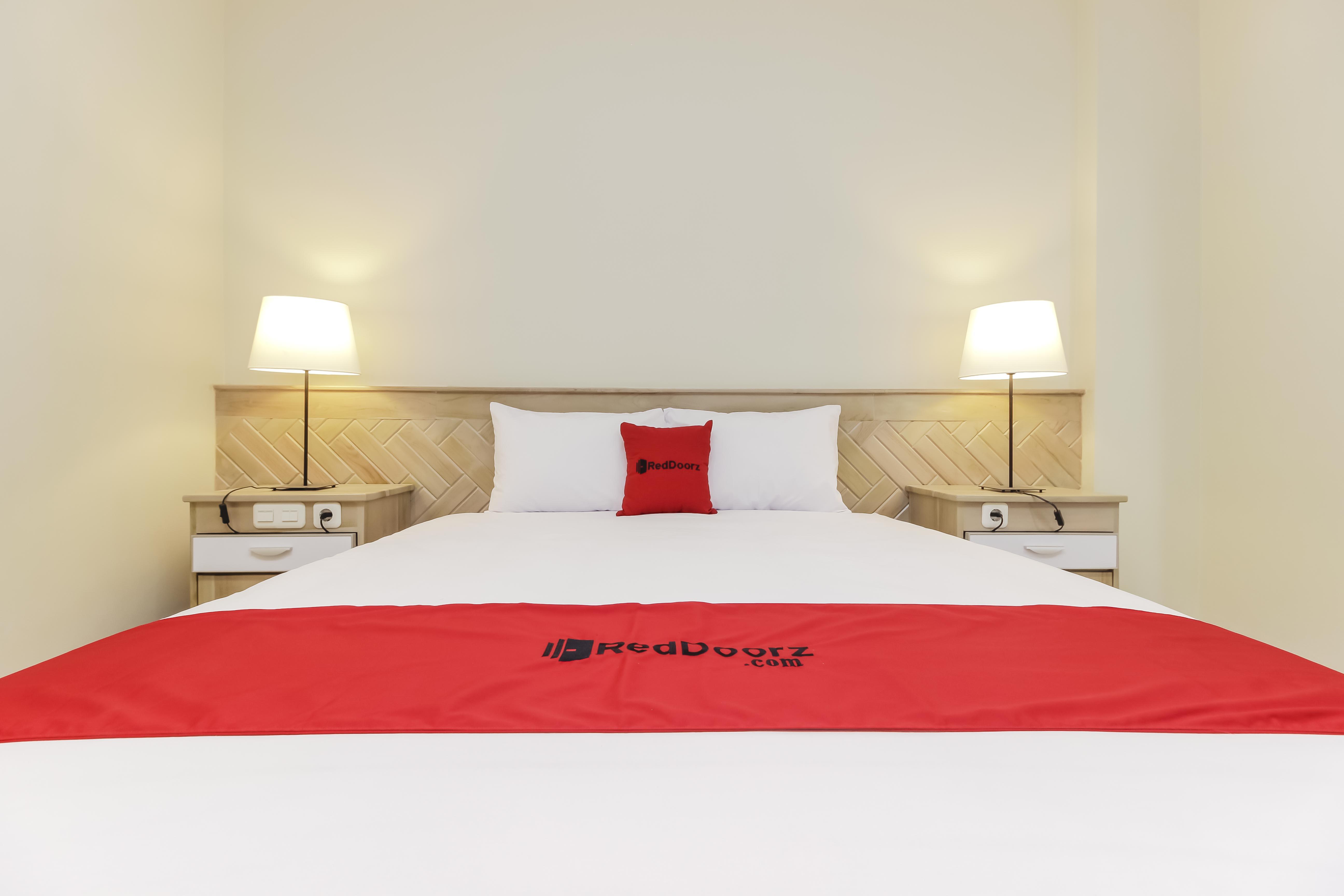 Reddoorz Premium Near Ragunan Zoo 2 Jacarta Exterior foto