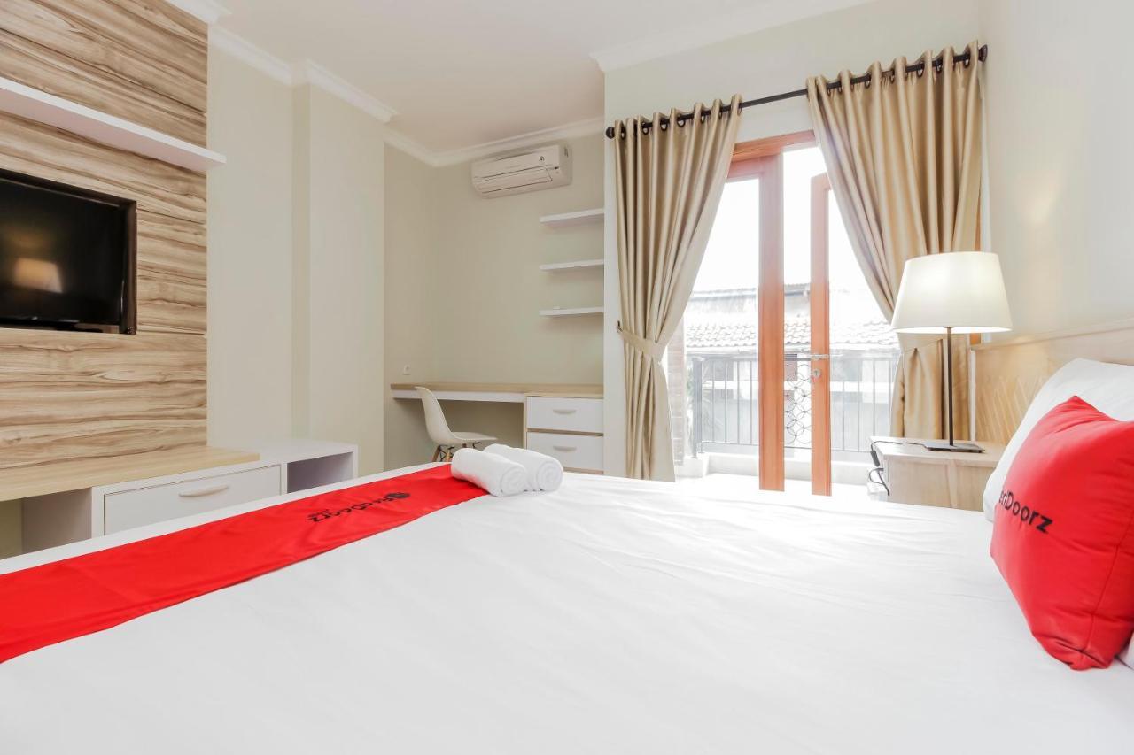 Reddoorz Premium Near Ragunan Zoo 2 Jacarta Exterior foto