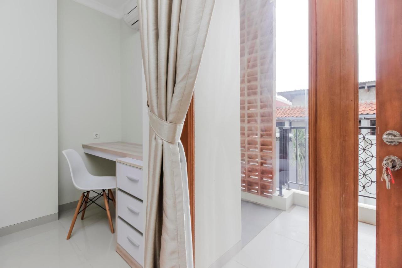 Reddoorz Premium Near Ragunan Zoo 2 Jacarta Exterior foto