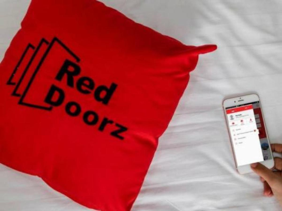 Reddoorz Premium Near Ragunan Zoo 2 Jacarta Exterior foto